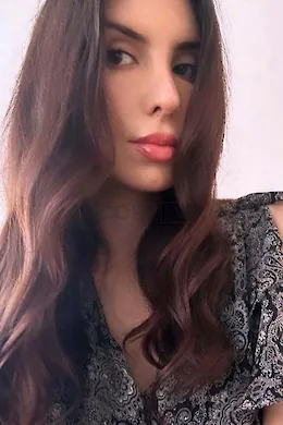 Liv - picture 1 of 9