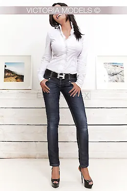 Jasmin - picture 1 of 5