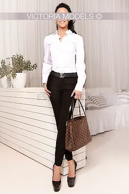 Mandy - picture 1 of 6