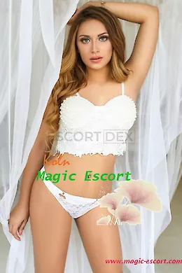 Rochelle - picture 5 of 4