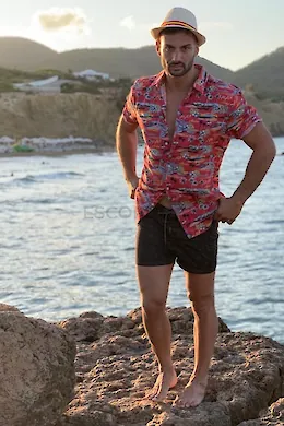 Samuel - picture 1 of 3