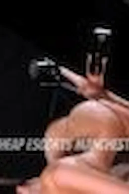 Ashley - picture 1 of 5