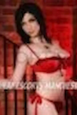 Bianca - picture 1 of 5