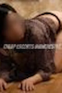 Leona - picture 1 of 5