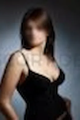 Robyn - picture 1 of 2