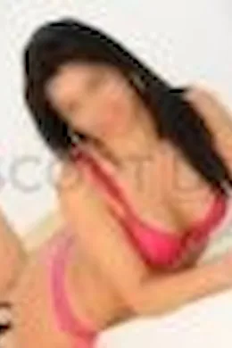 Yasmin - picture 1 of 4