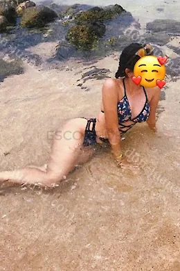 Claudia - picture 4 of 3