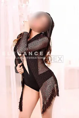 Amanda - picture 1 of 5