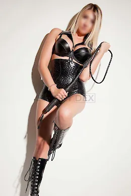 Chantal - picture 1 of 5