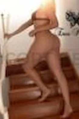 Estefania - picture 1 of 6