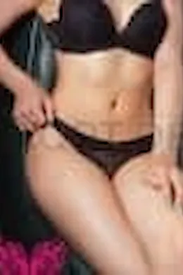 Alejandra - picture 1 of 6