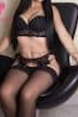 Isabella - picture 1 of 6