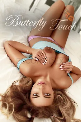 Kim - picture 3 of 6