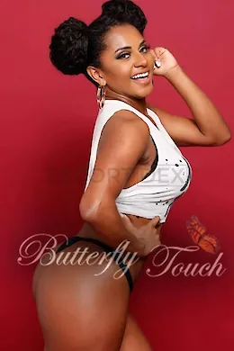 Sabrina Maia - picture 6 of 6