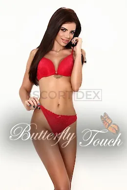 Ellyn - picture 1 of 6