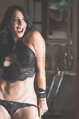 AGATHA - picture 1 of 6