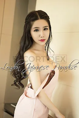 Karen - picture 1557590025 of 6