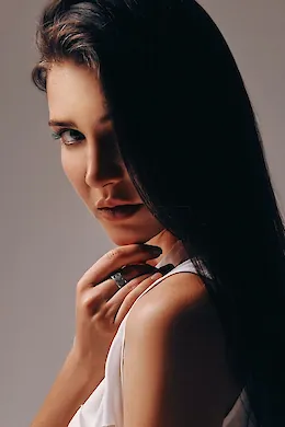 Alma - picture 1 of 6