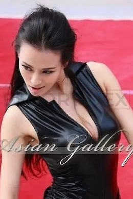 Yvette - picture 1312826190 of 6