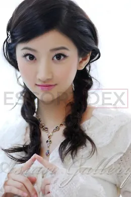 Lydia - picture 1301969320 of 6