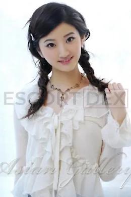 Lydia - picture 1301969319 of 6