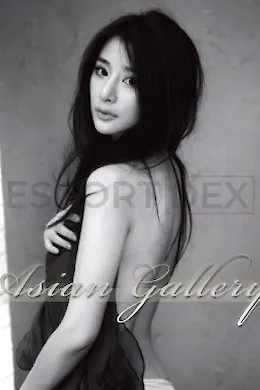 Constance - picture 1315820945 of 6