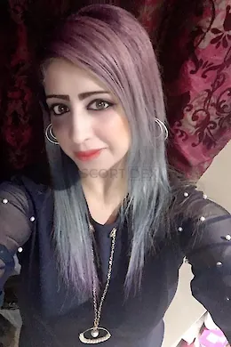 Isha - picture 1 of 4