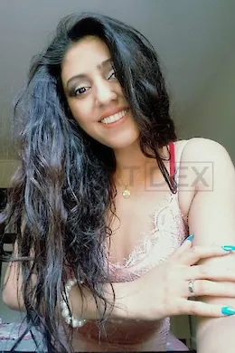 Claudia - picture 1527025470 of 4