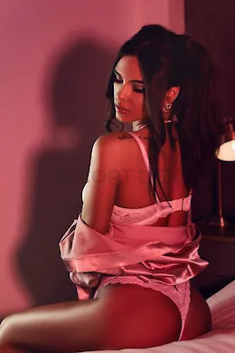 Lucy - picture 1 of 6