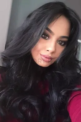 Ellen - picture 1 of 7