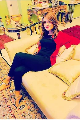 Mia - picture 1 of 4