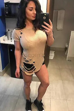 Tanya - picture 1 of 3