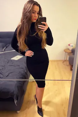 Alice - picture 1 of 7