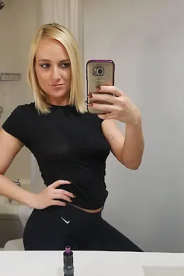 Brandy - picture 1 of 4