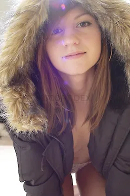 Yvette - picture 1 of 3