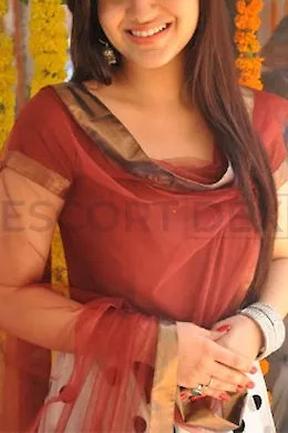 Simran Malviya - picture 1 of 3