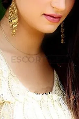 PRIYANSHI - picture 1 of 4