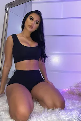 Shamila - picture 1 of 3