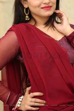 SONIA AGARWAL - picture 1 of 4
