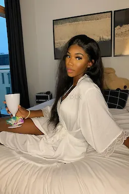 Mina - picture 1 of 3