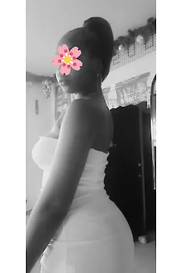 SelinaGoddess11 - picture 1 of 4