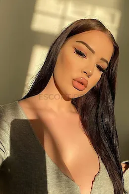 Marie - picture 1 of 5