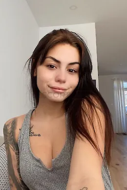 Lina Molisa - picture 1 of 3