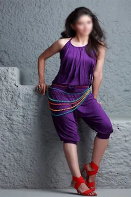 Simmi Roy - picture 1 of 3