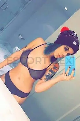 Kittystalla - picture 1 of 3